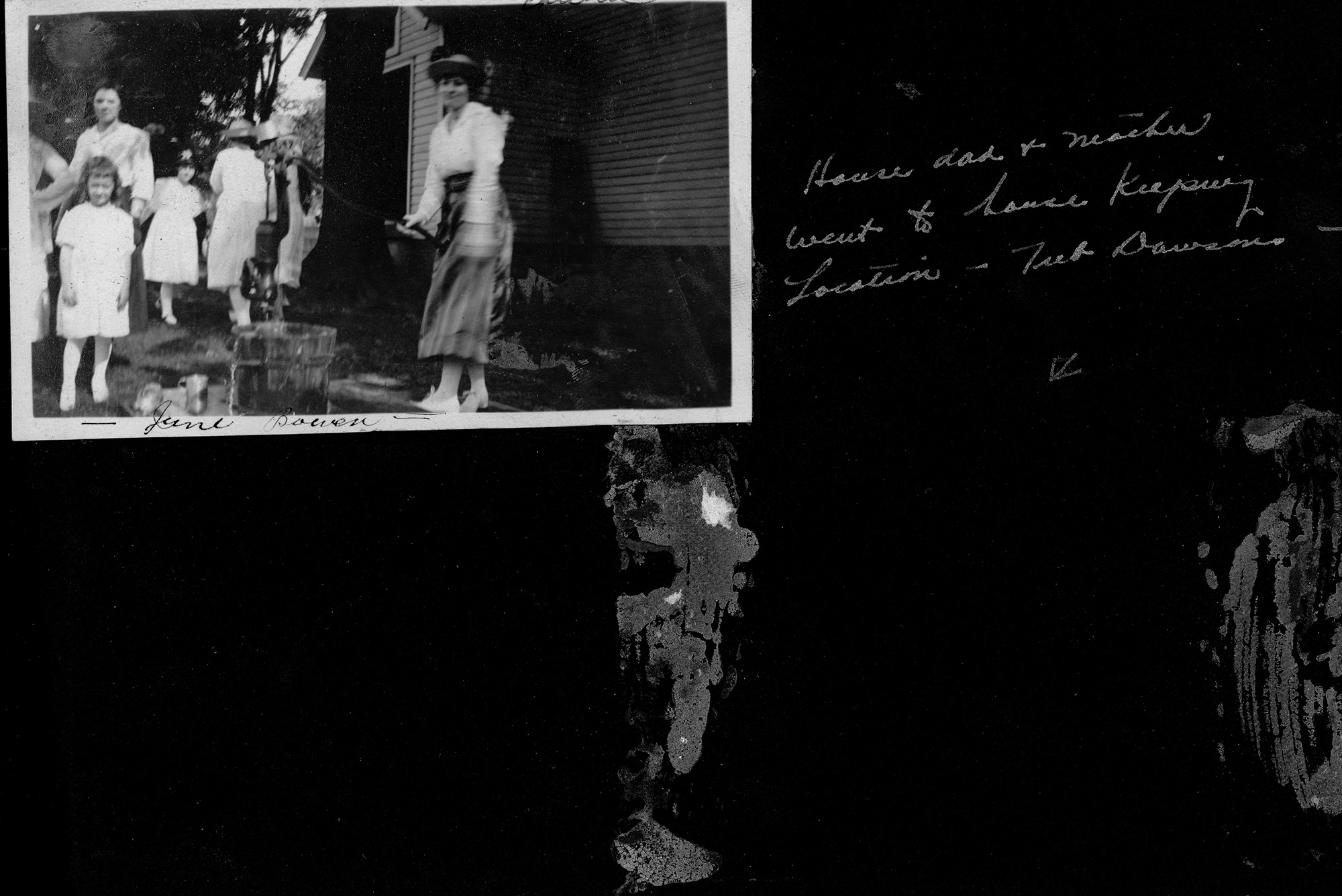 June Bowen / House dad + mother went to house keeping location - Tub Dawson