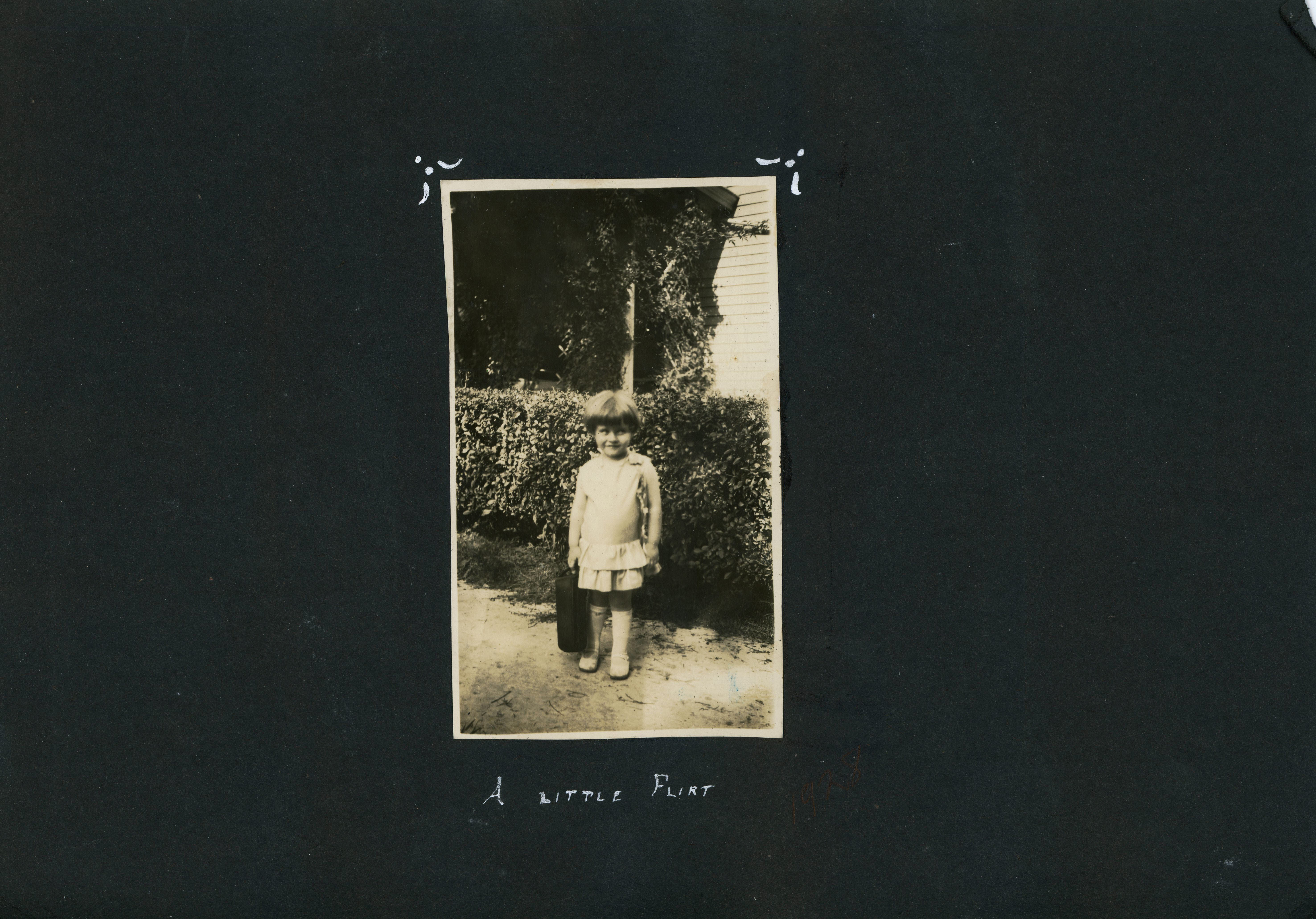 loose page - A little flirt - Rosemary with case.