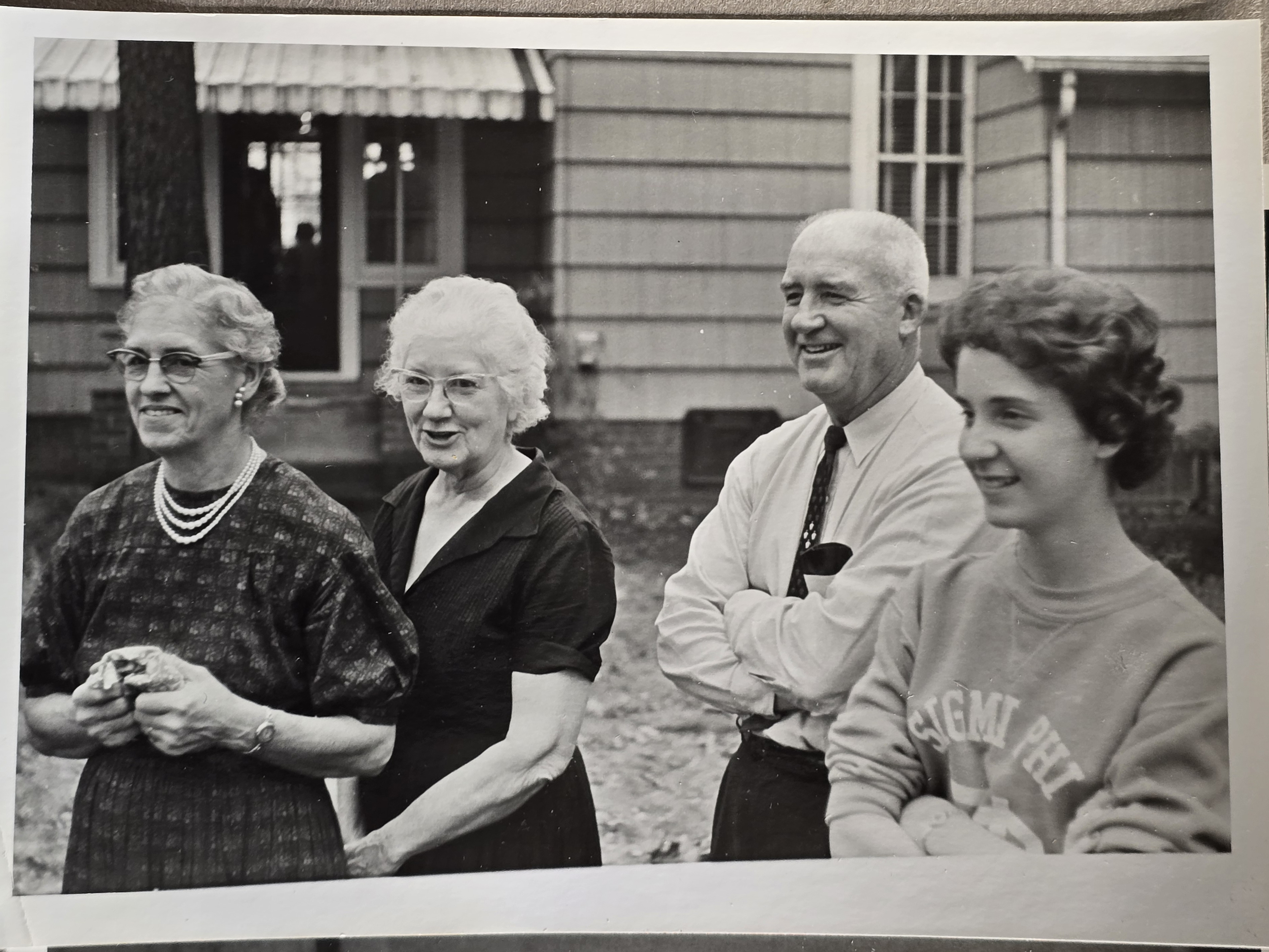 Louise, Bonnie, Mutt, Jane