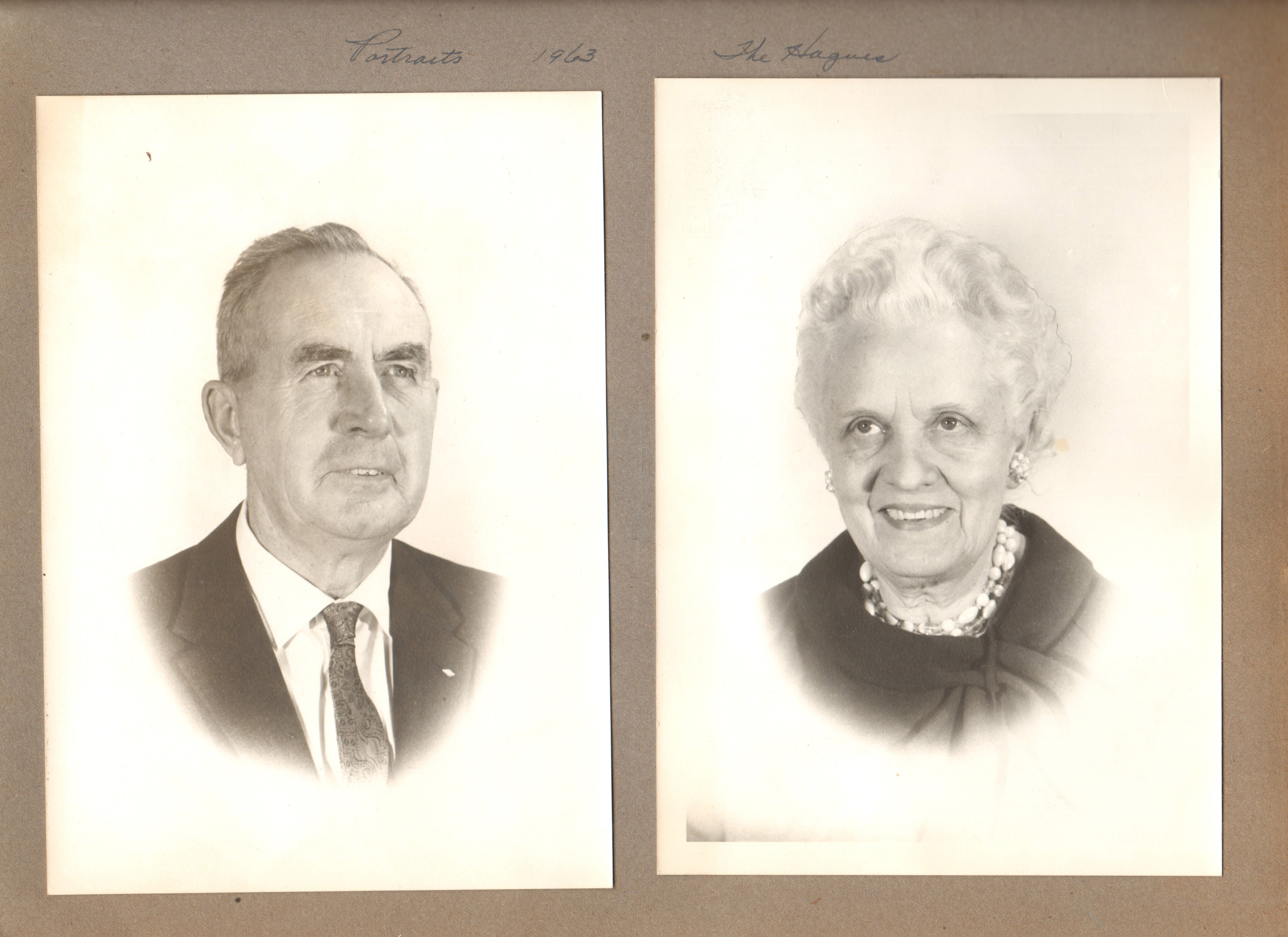 portraits - Girstle and Helen Hague