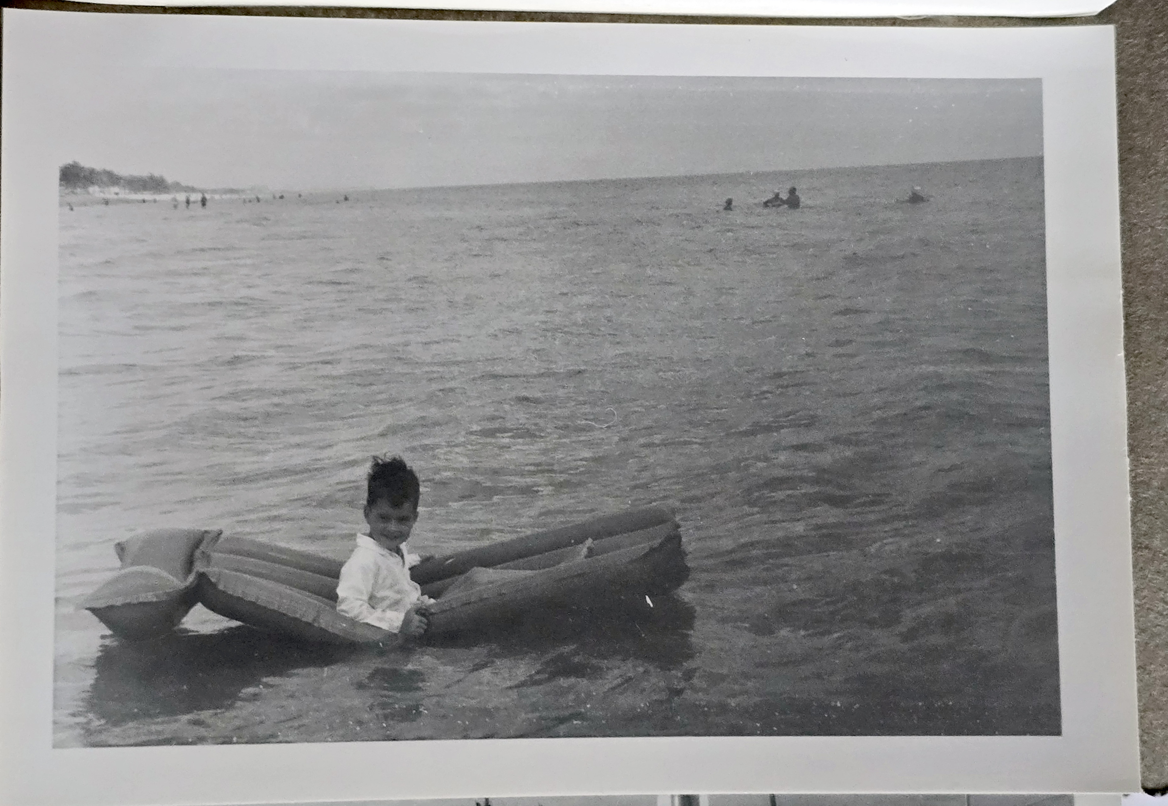 Florida - Alan on raft in ocean