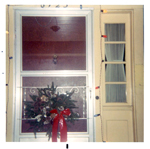 6123 Christmas wreath on front door