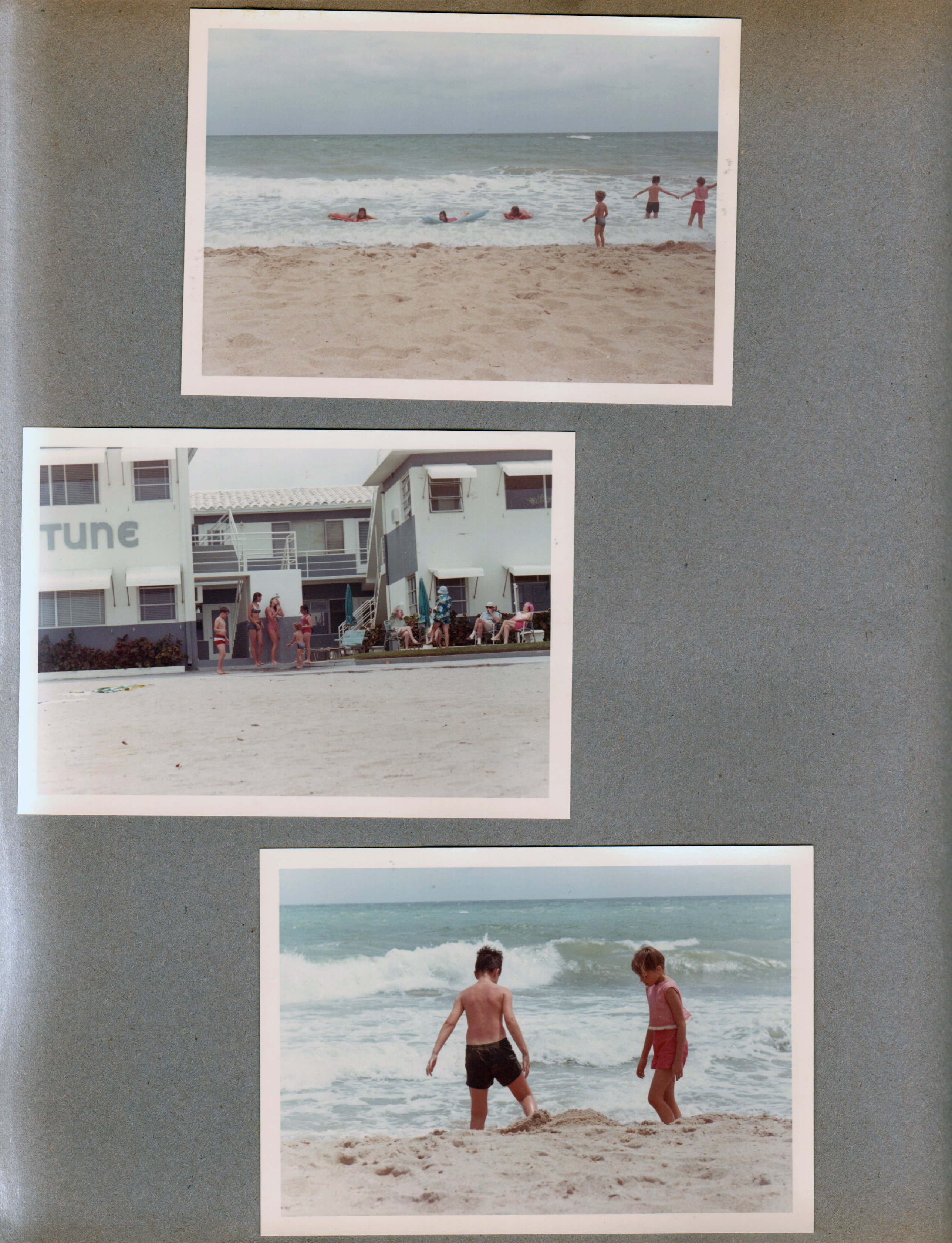 Hollywood Beach - using the Neptune Broadwalk shower