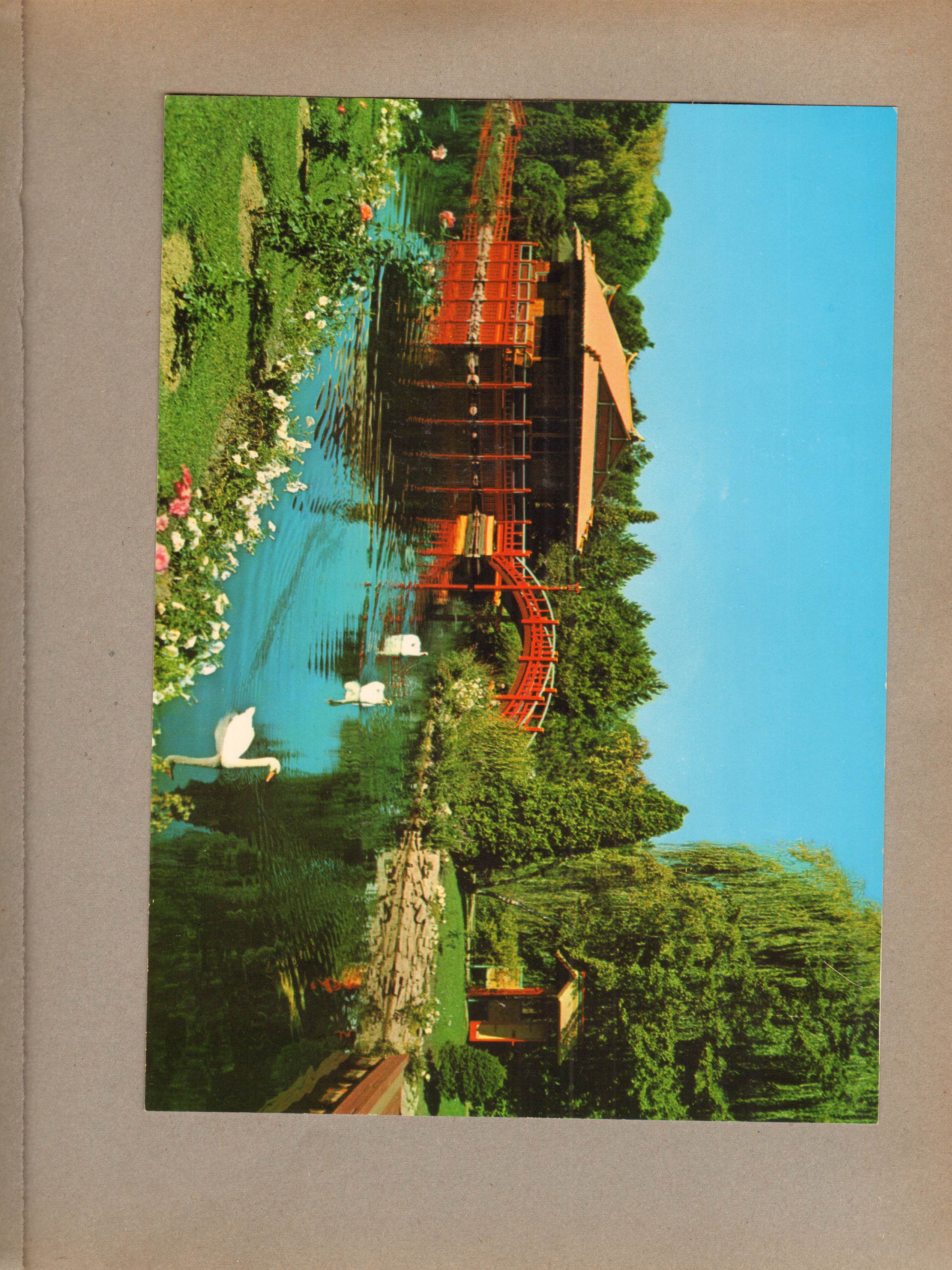 postcard Chinese Gardens, Bonnie Brae Estate, Lake Wawasee KIG D-11509