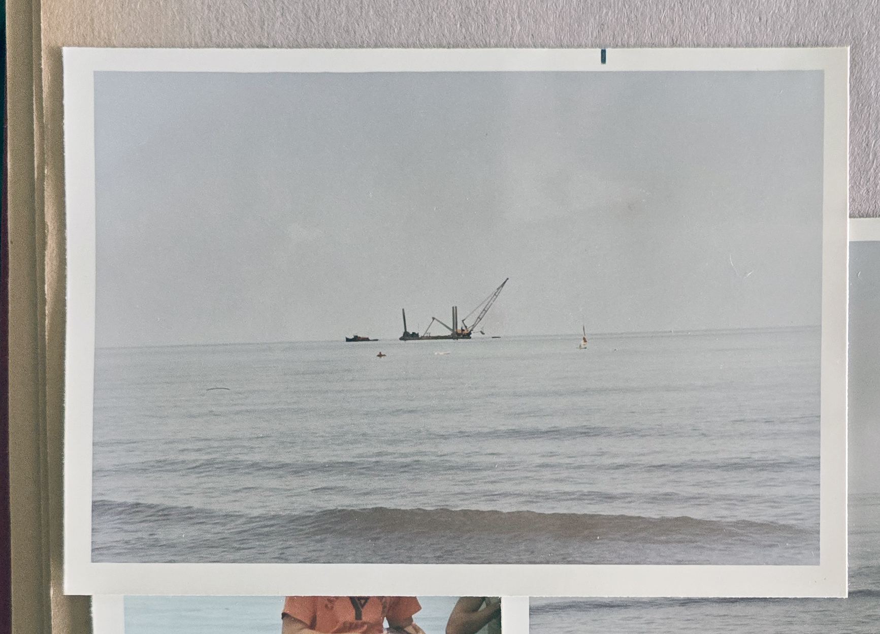 Chalet on the Lake - crane ship
