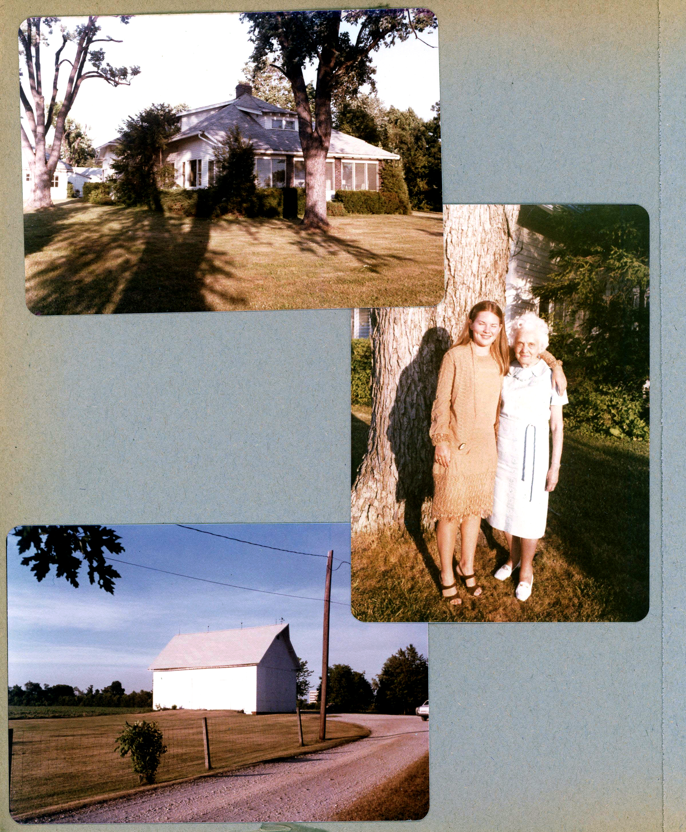 8815 Haverstick yard and house from Haverstick.  Ronna and Helen Hague.  Barn.